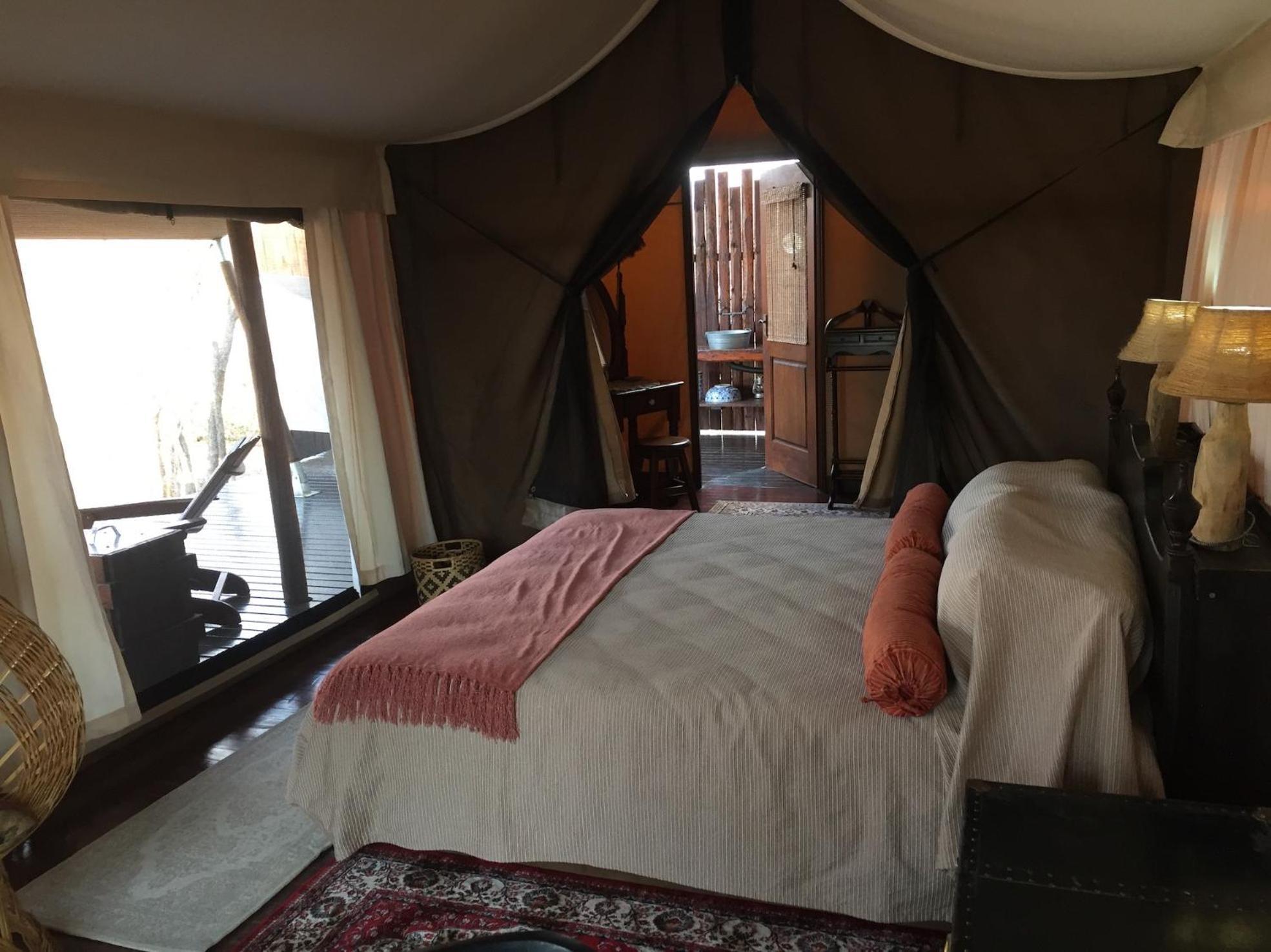 Out In Africa Wildlife Lodge Hammanskraal Dış mekan fotoğraf