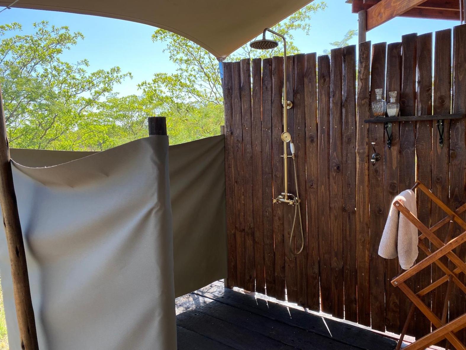 Out In Africa Wildlife Lodge Hammanskraal Dış mekan fotoğraf